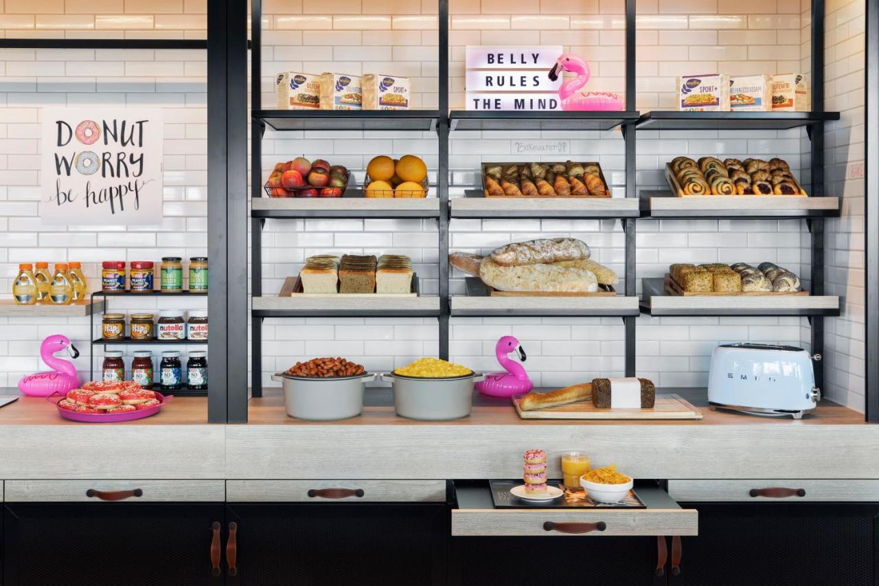 Hotel Moxy 4*