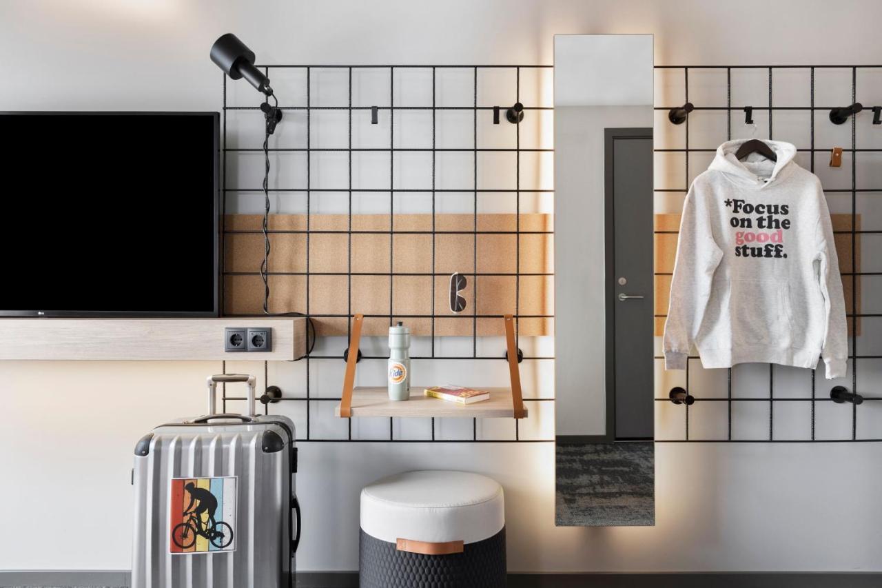 Moxy Hotel 4*
