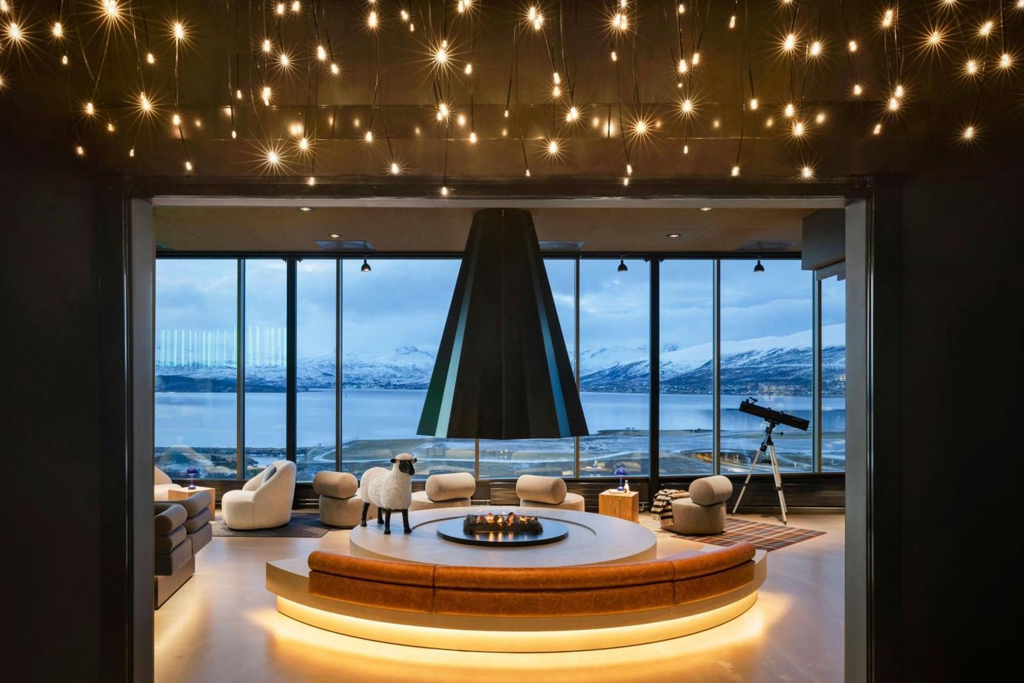 Hotel Moxy 4*